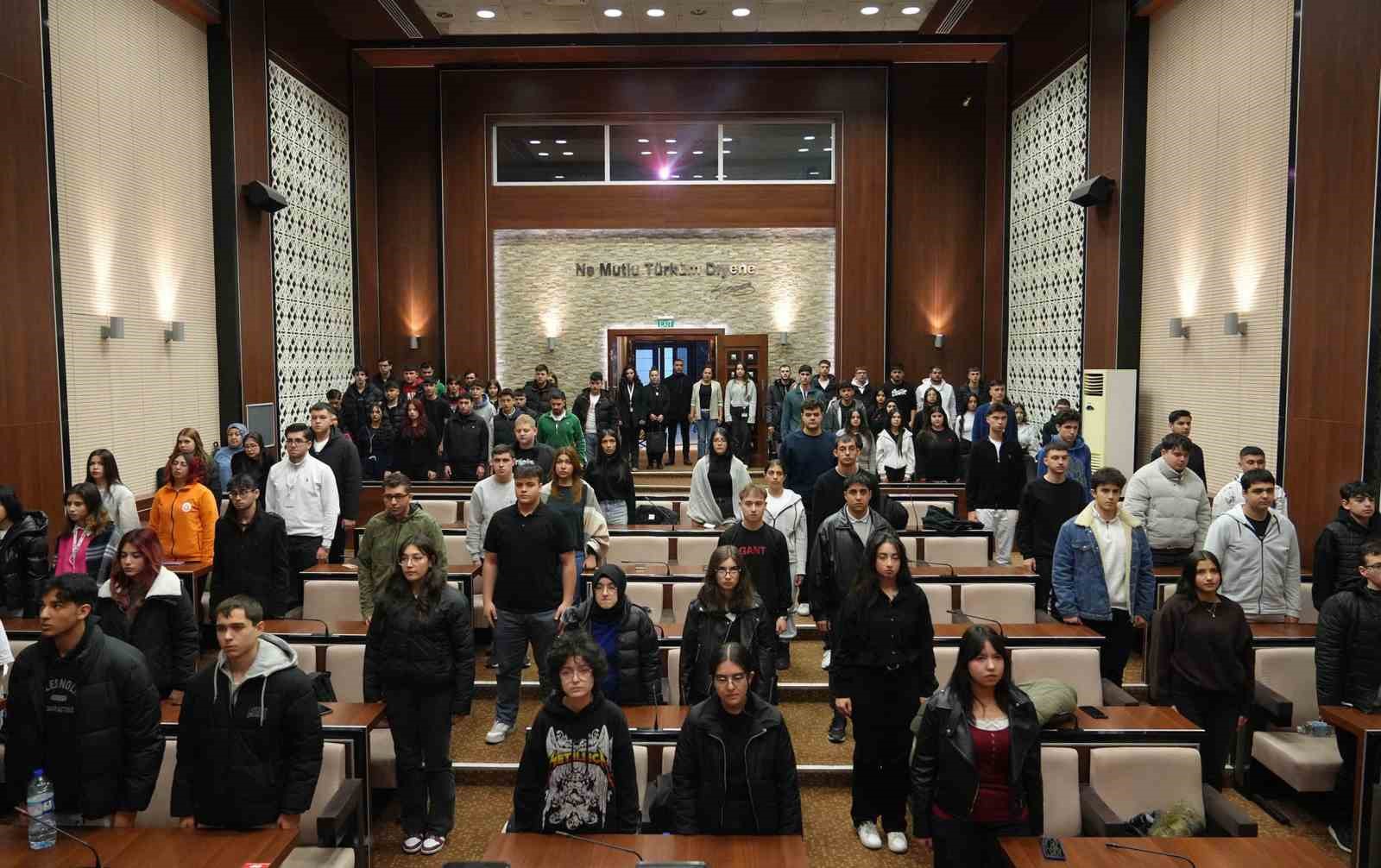 Keçiören Belediyesi’nden stajyer öğrencilere sağlık eğitimi