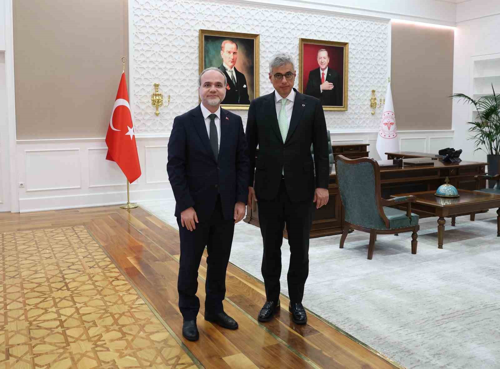 Rektör Uslu’dan Sağlık Bakanı Memişoğlu’na ziyaret