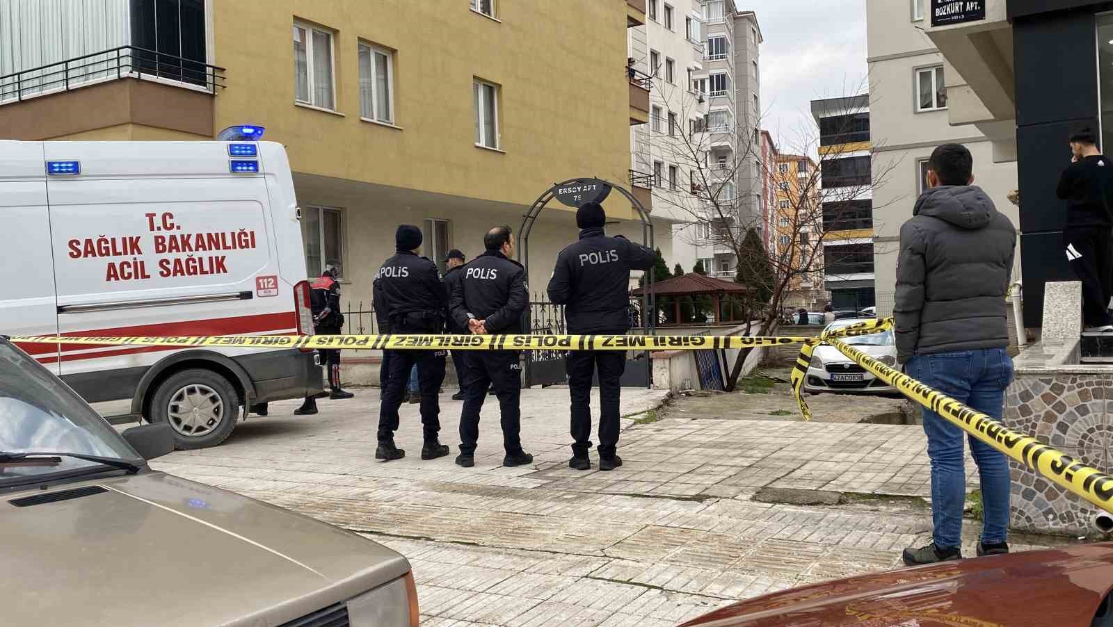 Apartmanın 8. katından düşen adam hayatını kaybetti