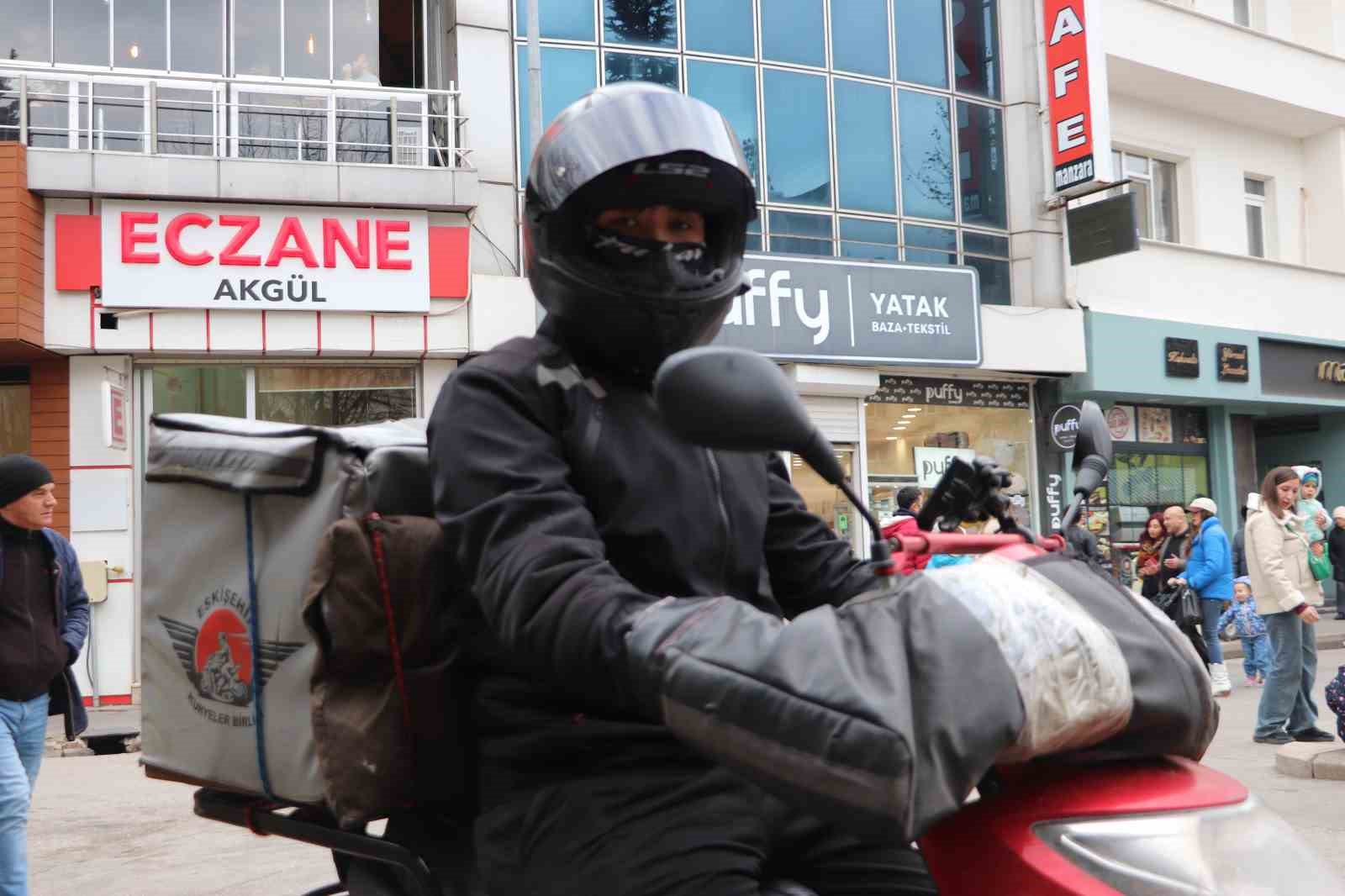 Kuryelerin kış mevsiminde zorlu çalışma şartları