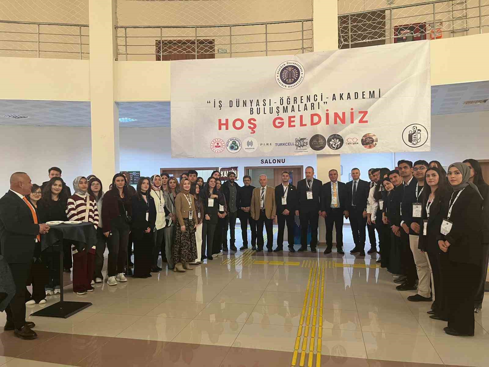 Atatürk Üniversitesi’nde 