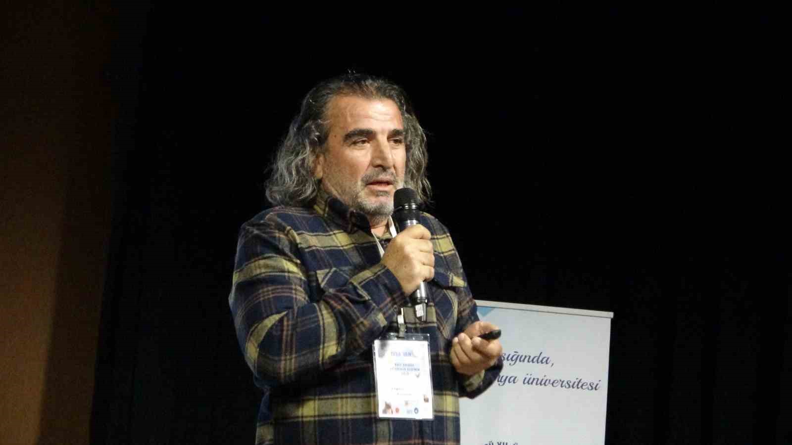 Prof. Dr. Lokman Aslan: 