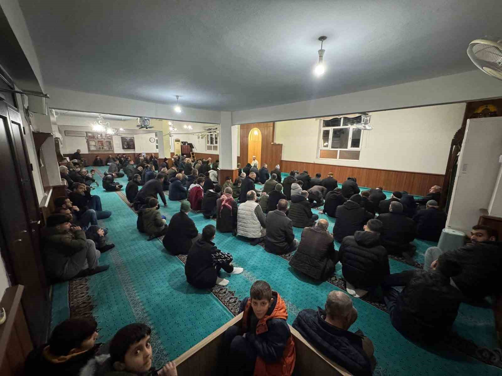 Çermik’te Regaip kandili dualarla idrak edildi