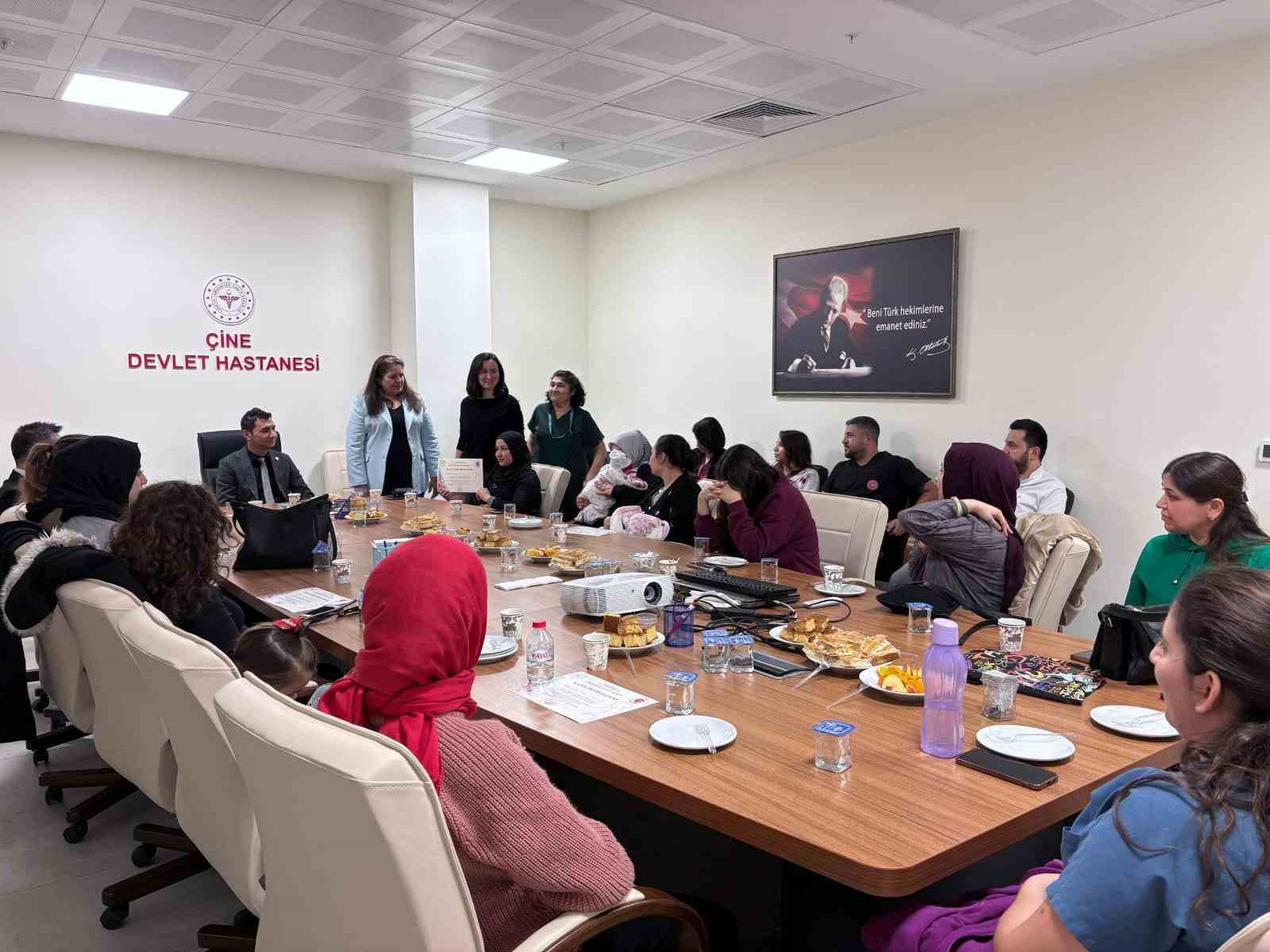 Çine’de anne adaylarına katılım belgesi