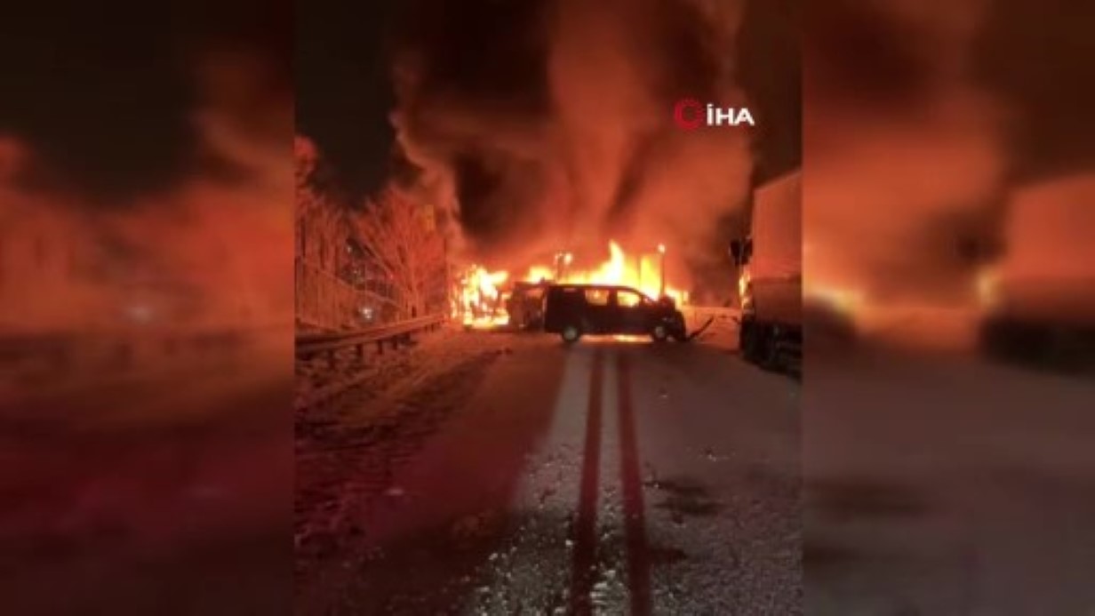 Japonya’da 50 araçlık zincirleme kaza: 2 ölü, 26 yaralı