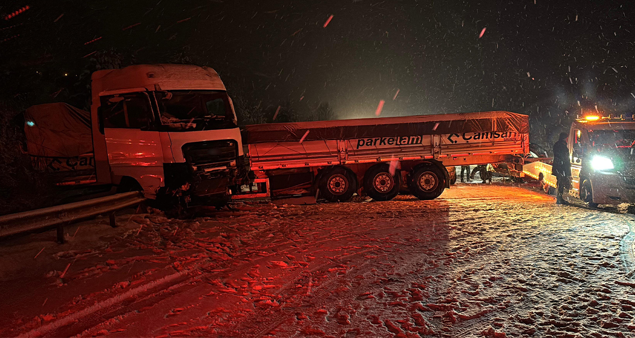 TEM’in Bolu geçişinde ortalık savaş alanına döndü: 7 araç birbirine çarptı