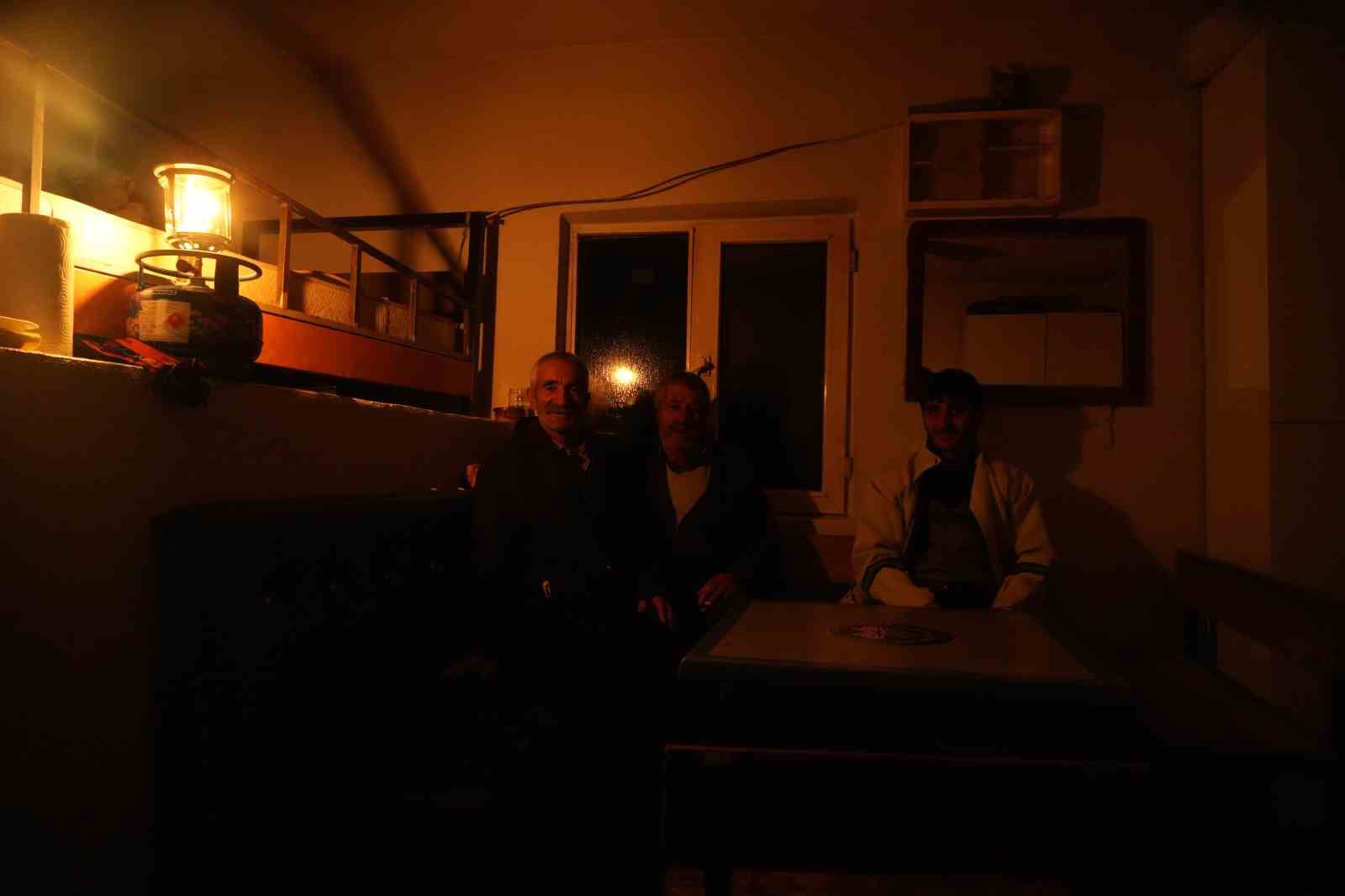 Muş’ta 10 köy ve 24 mezra karanlıkta kaldı