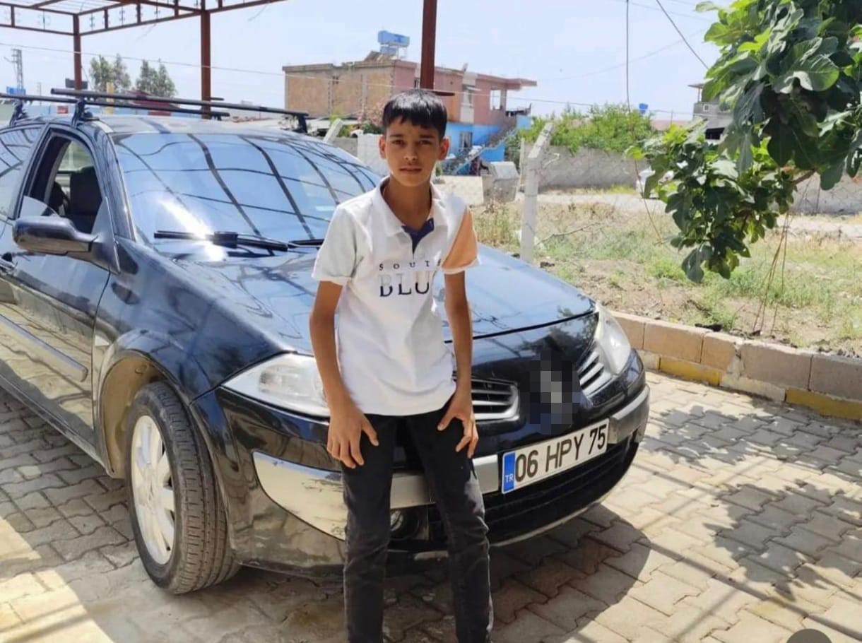 Hatay’da refüje çarpan motosikletteki 2 çocuk hayatını kaybetti