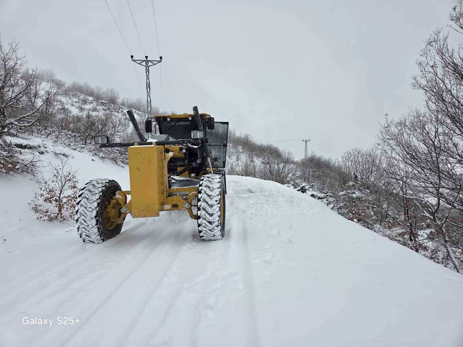 Elazığ’da 96 köy yolu ulaşıma açıldı