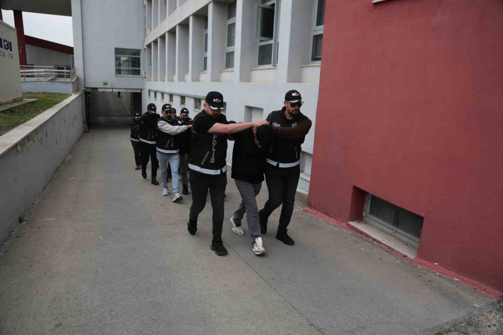 Tutuklanan suç örgütü üyeleri 19 yaşındaki genci de öldürmüş