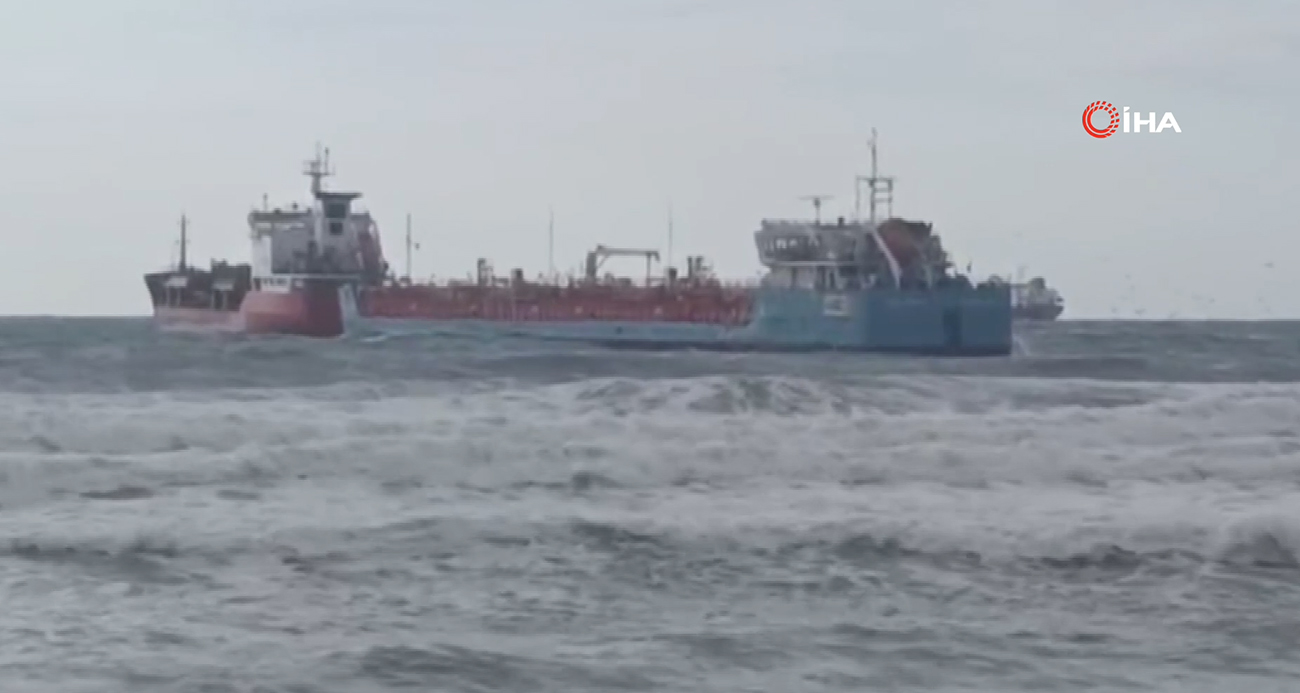 Florya'da iki tankerden acil çağrı!