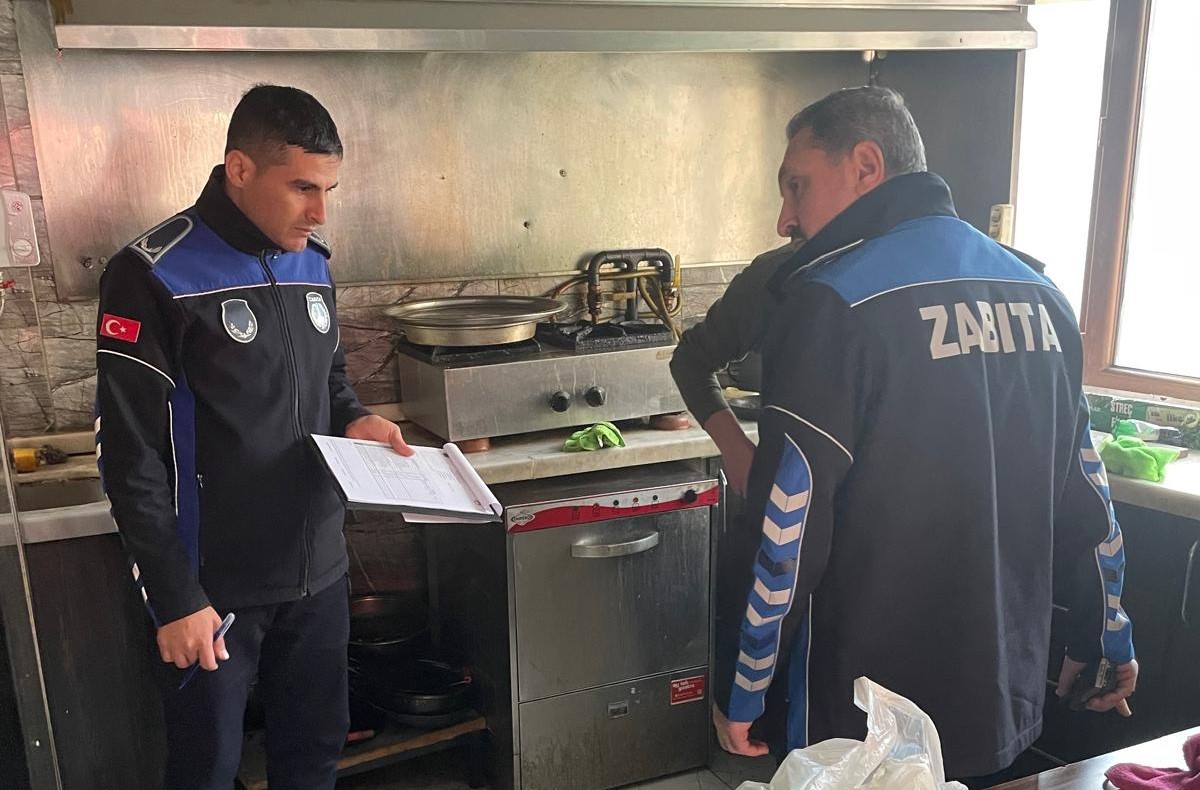 Zabıtadan yeni yıl öncesi sıkı denetim