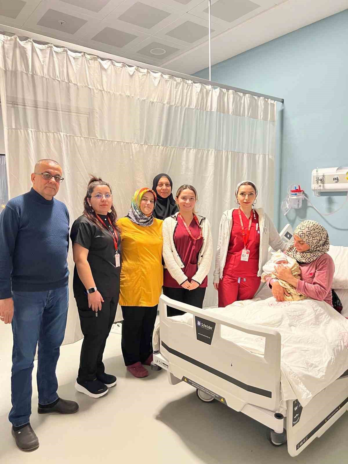 Osmaniye’de 2026 yılının ilk bebeği dünyaya geldi