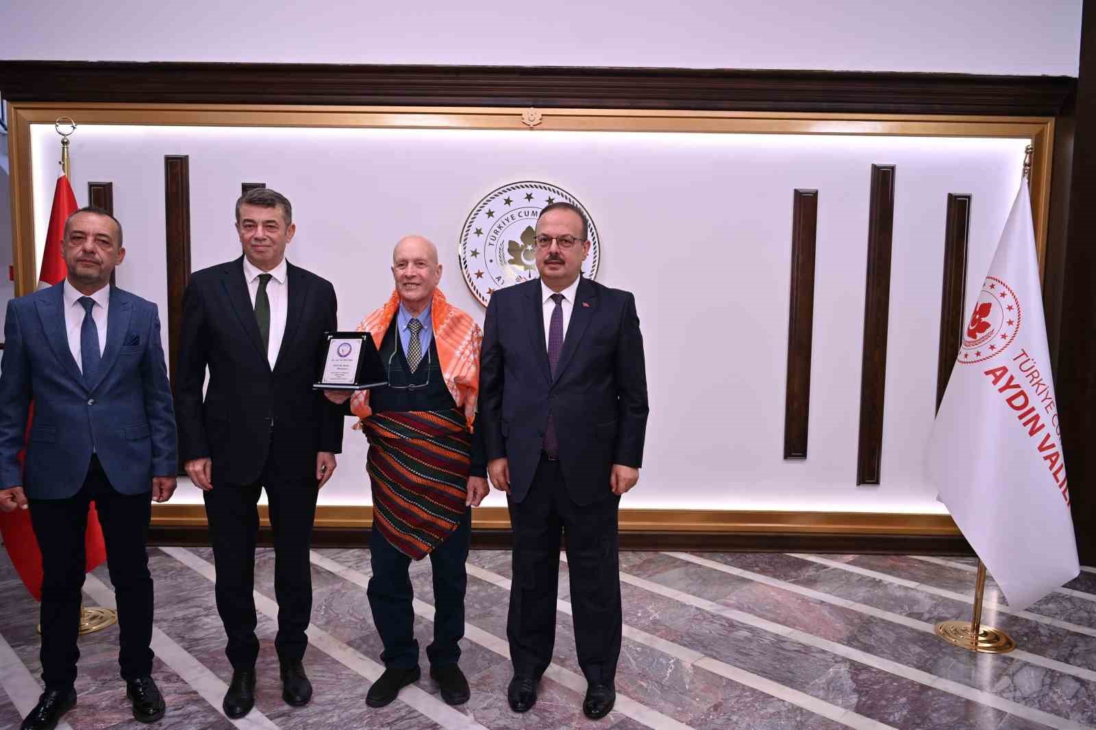 Aydın’da yılın ahisi seçilen Düzgünel yaşamını yitirdi