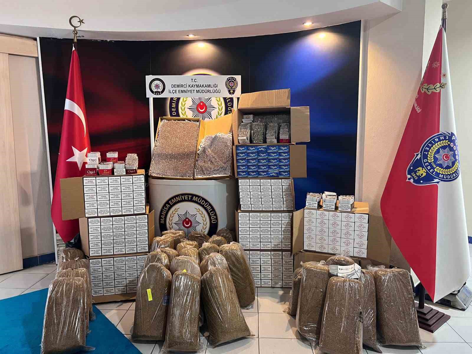 Demirci’de kaçak tütün operasyonu