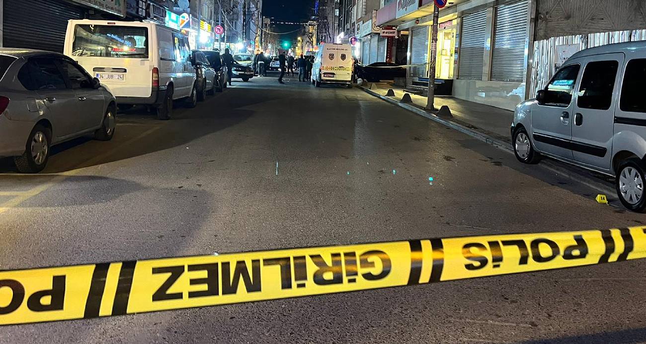 Küçükçekmece’de silahlı saldırı: 2 kişi hayatını kaybetti