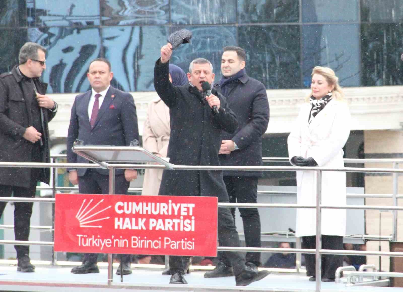 CHP Genel Başkanı Özgür Özel: 