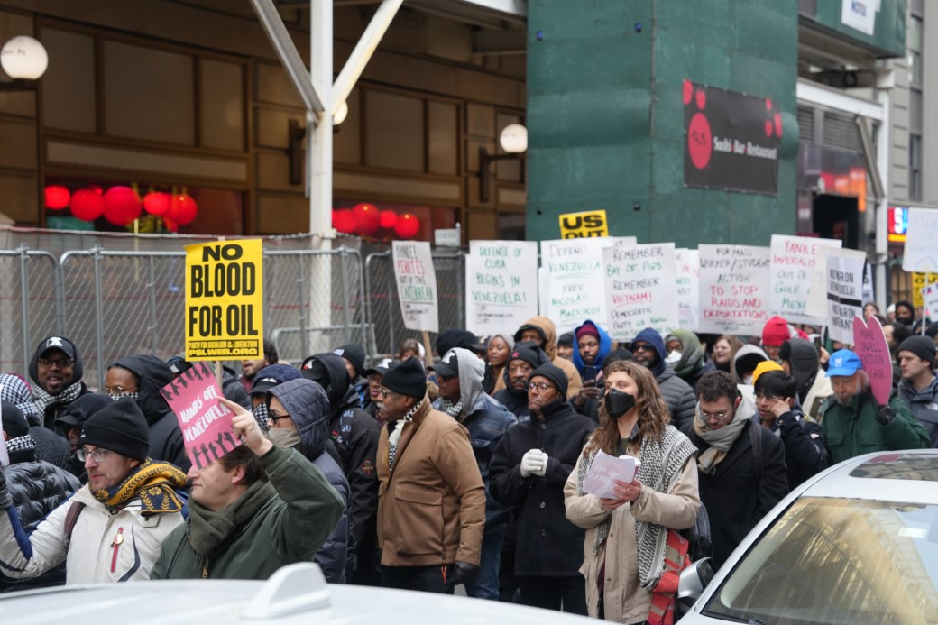 New York'ta binlerce kişi Venezuela için yürüdü