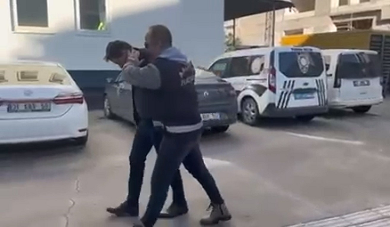 Vergi suçundan hapis cezası ile aranan şahıs yakalandı