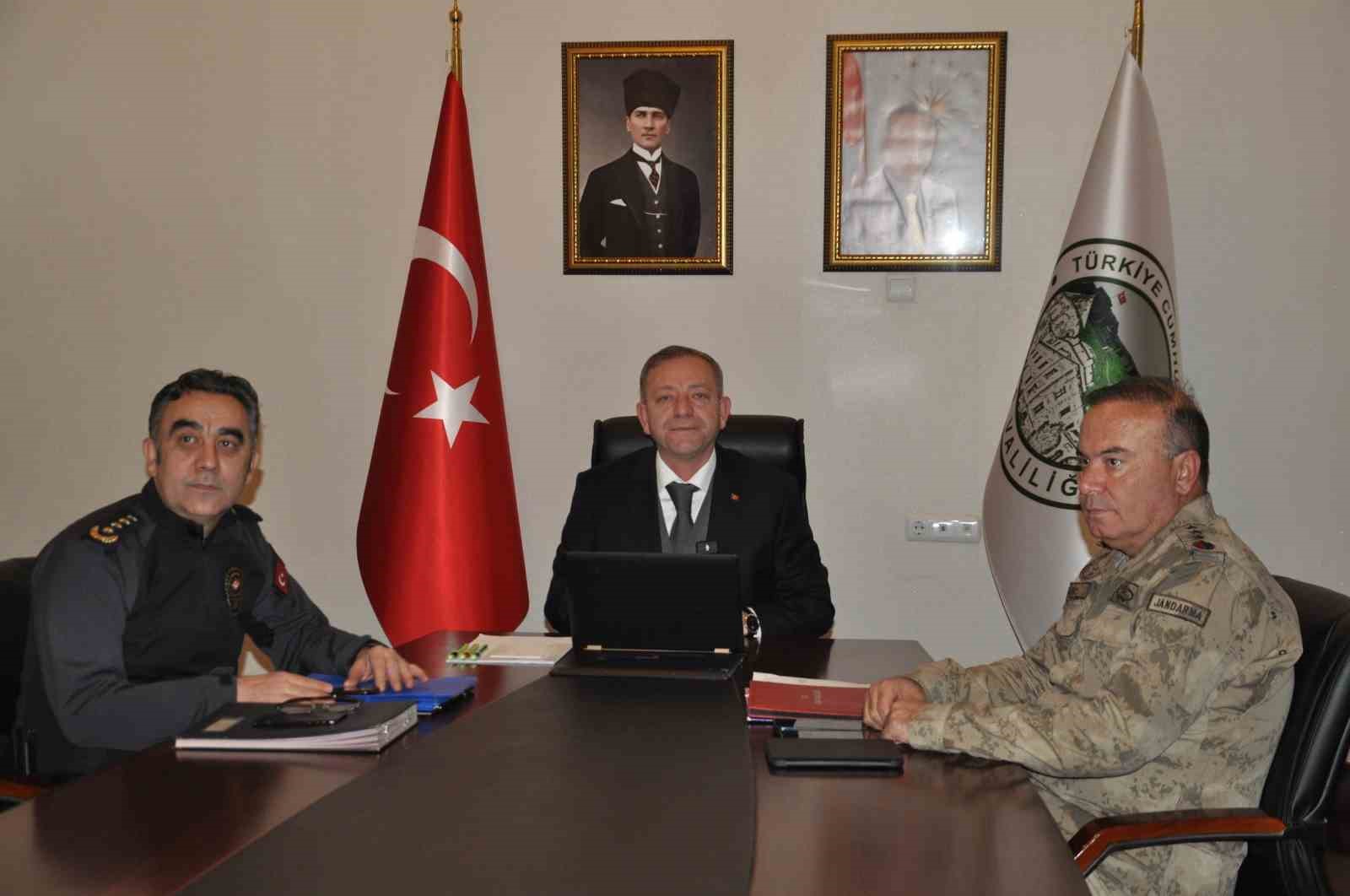 Kars’ta Aralık ayı asayiş ve güvenlik toplantısı yapıldı