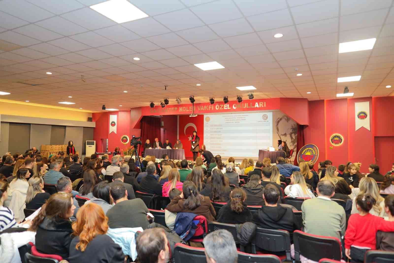 Gaziantep Kolej Vakfı’nda noterli kayıt izdihamı