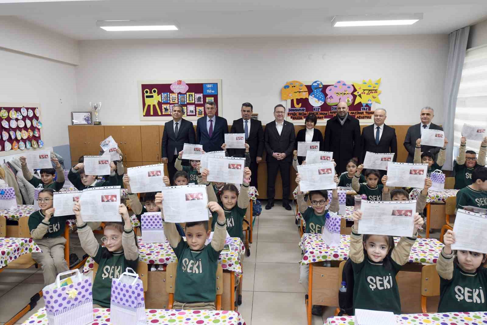 Kastamonu’da öğrenciler karne sevinci yaşadı