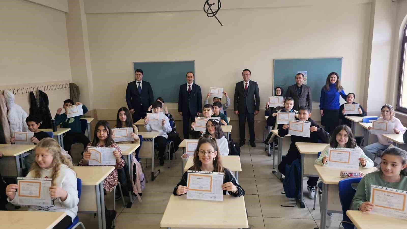 Bandırma’da 28 bin öğrenci yarıyıl tatiline girdi