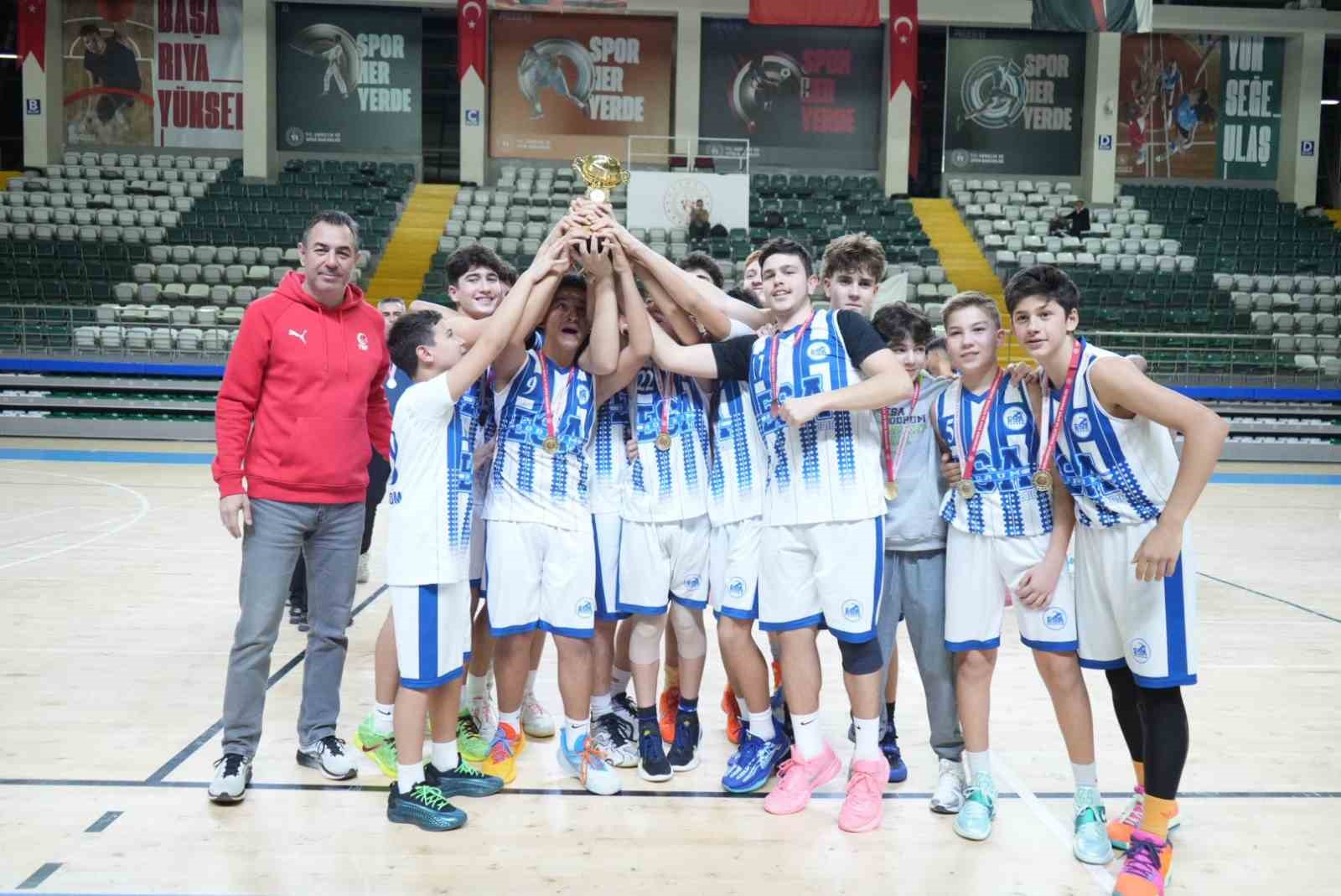 Muğla’da U14 basketbol nefes kesti