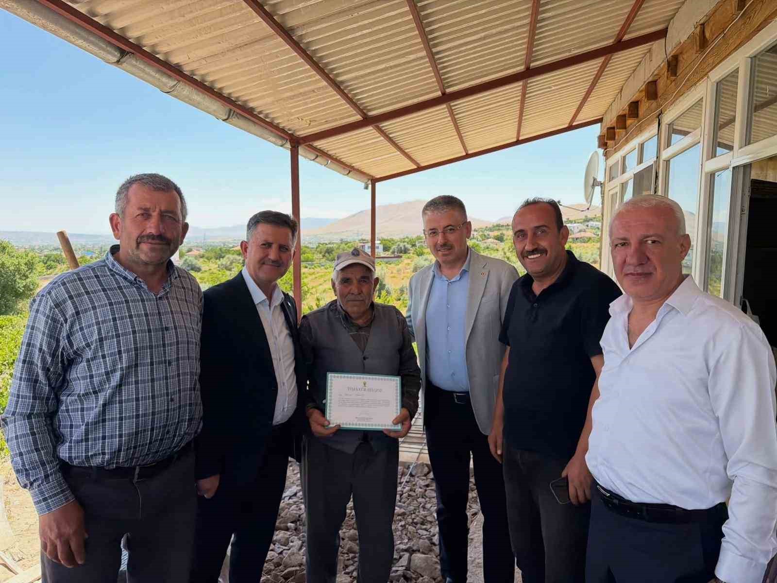 ak-parti-kayseri-teskilati-ndan-16-ilcede-hane-ve-uye-ziyareti