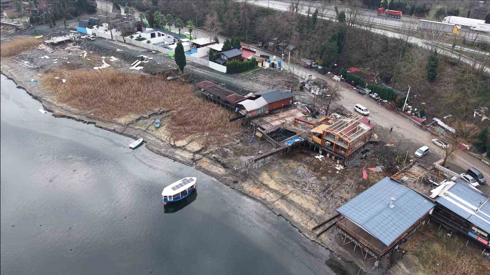 Sapanca Gölü’ndeki kaçak yapılar için ekipler sahaya iniyor
