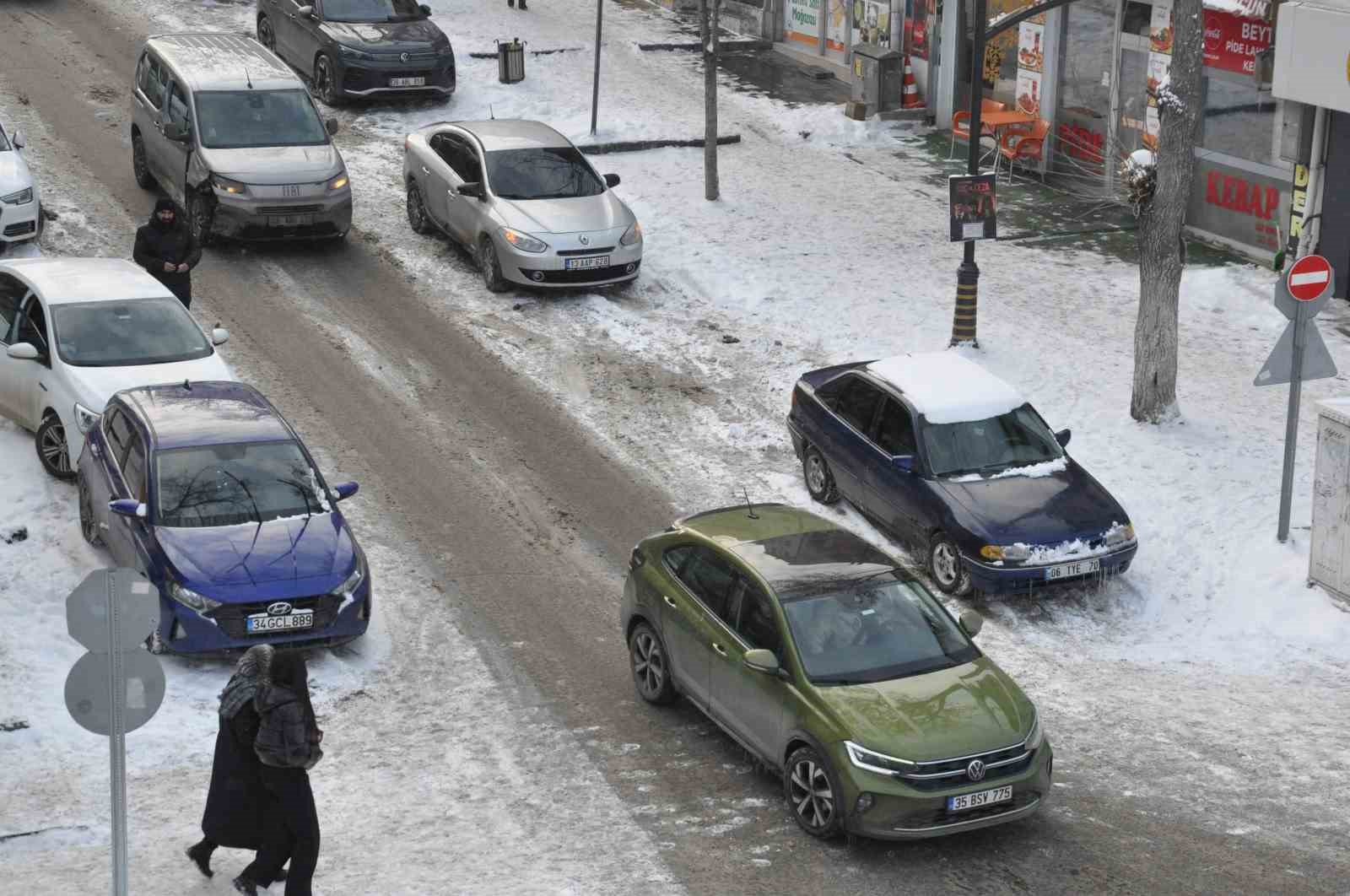 Kars’ta trafiğe kayıtlı araç sayısı 54 bin 850’ye ulaştı