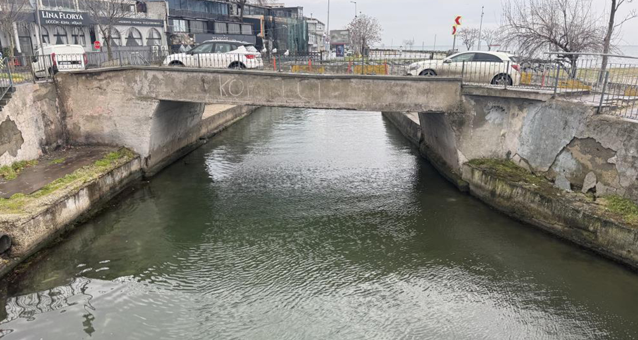 Menekşe sahilinde teknelerin geçiş sorunu balıkçıları canından bezdirdi: 