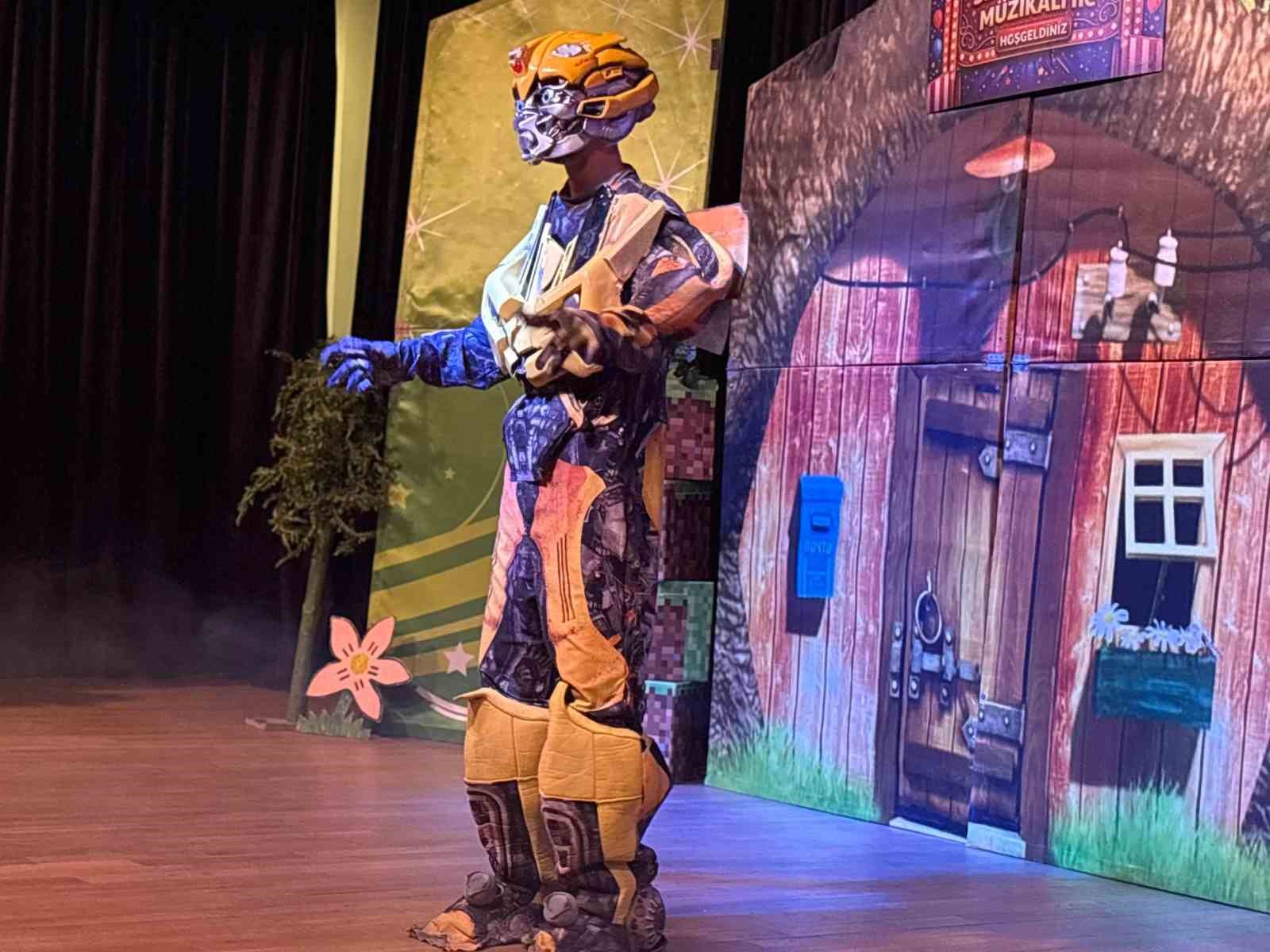 Sincan Belediyesi’nden tiyatro şöleni