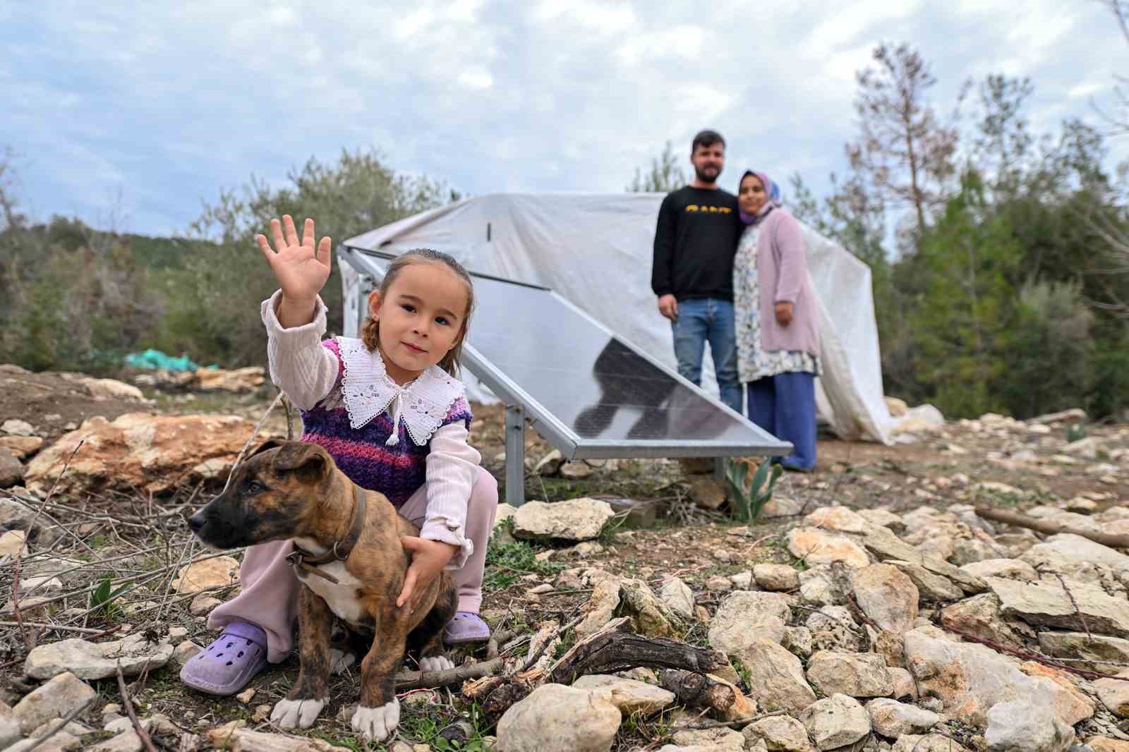 Güneş paneli desteğiyle konargöçer Yörükler enerjiye kavuştu