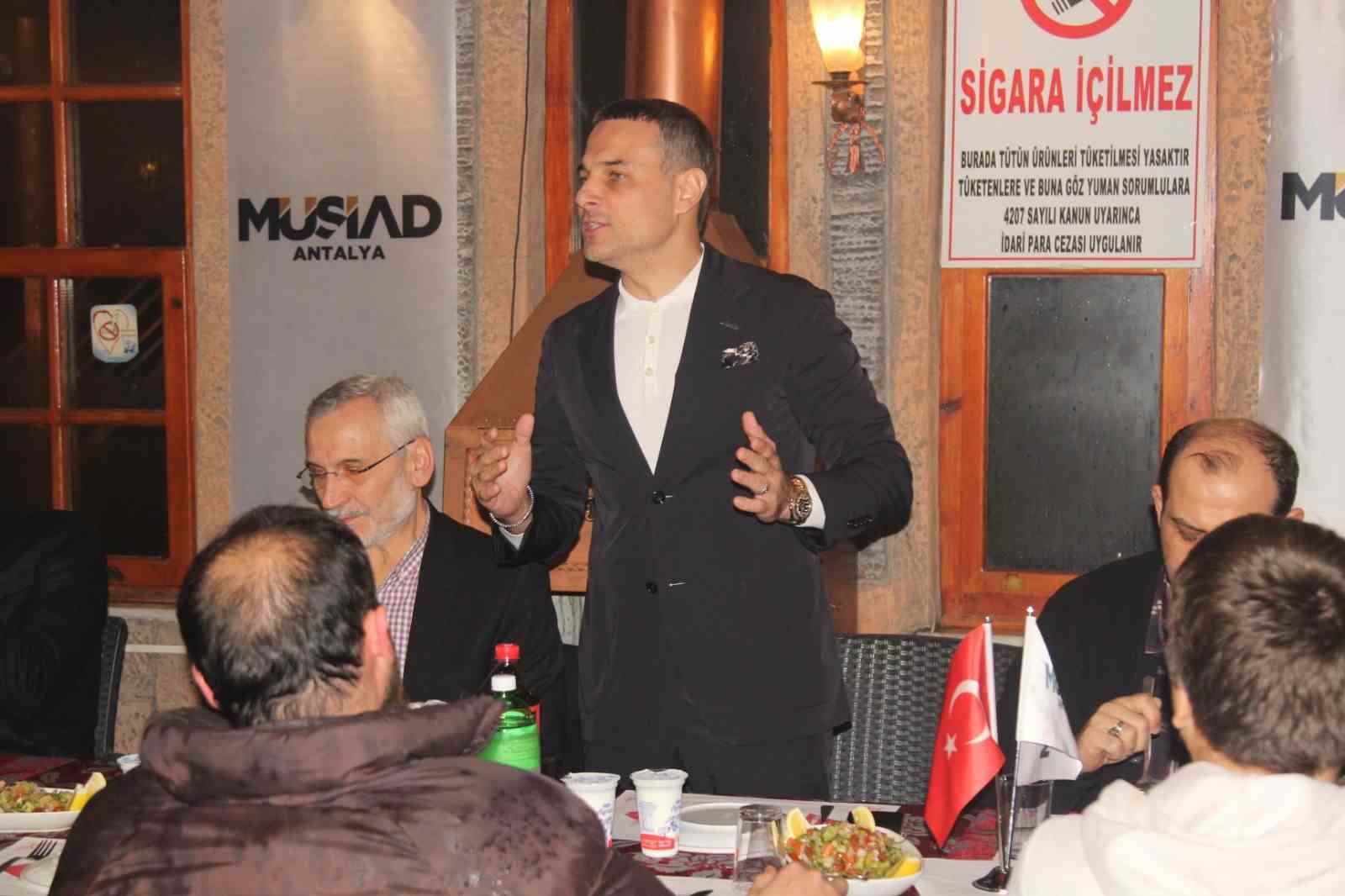 MÜSİAD Antalya’dan iş dünyasını buluşturan dost meclisi etkinliği
