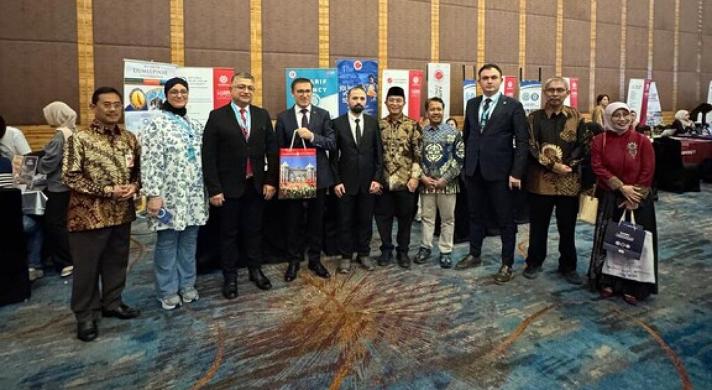 Kütahya Dumlupınar Üniversitesi, Endonezya Türk Üniversiteleri Eğitim Fuarı’nda yerini aldı