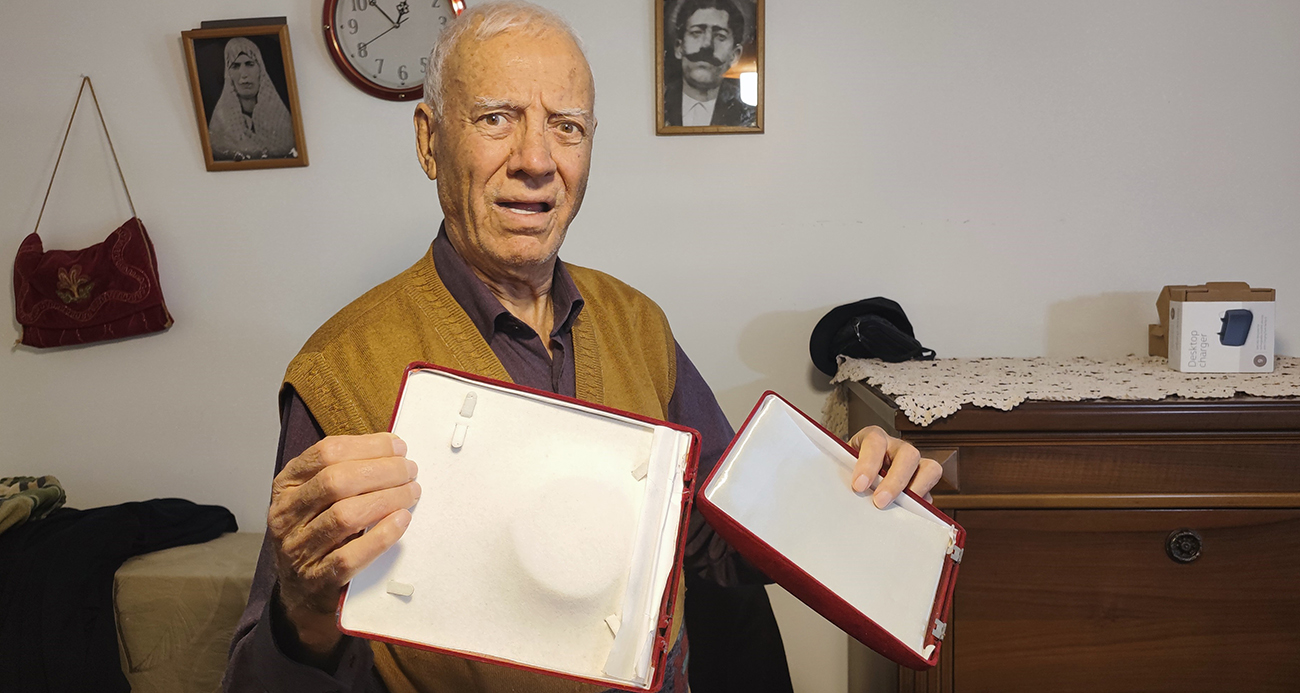 Engelli adamın eşi ölünce gizli bölmeye kaldırdığı 1 kilo altını çalındı iddiası