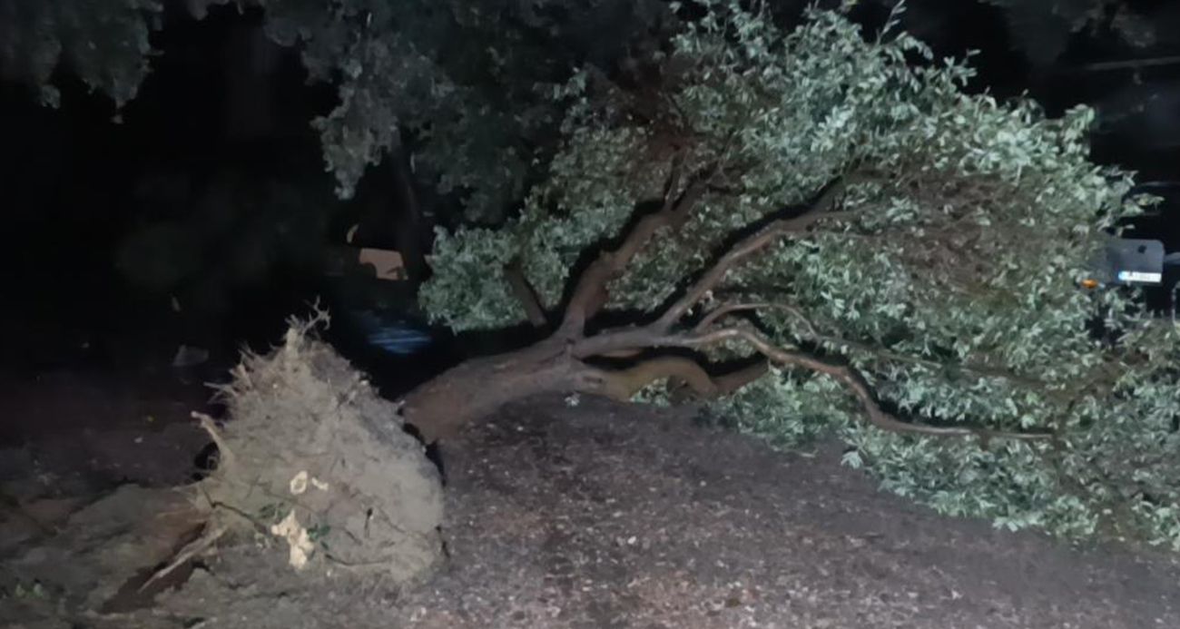 Hortum Manavgat’ı savaş alanına çevirdi