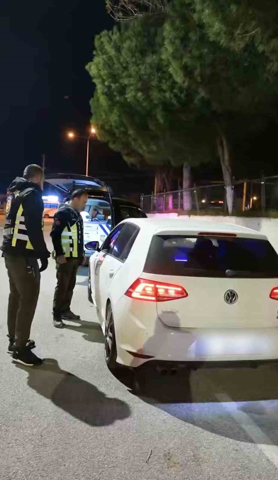 Çanakkale’de modifiye araçlara ceza: 36 araç trafikten men edildi