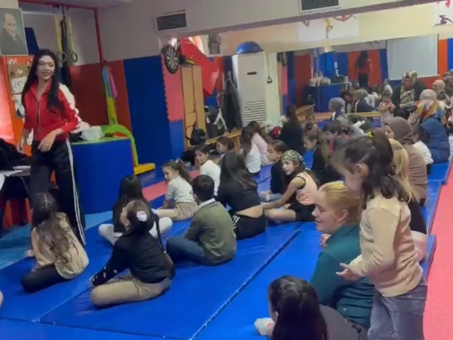 Burhaniye’de anne ve çocukları sporda buluştu