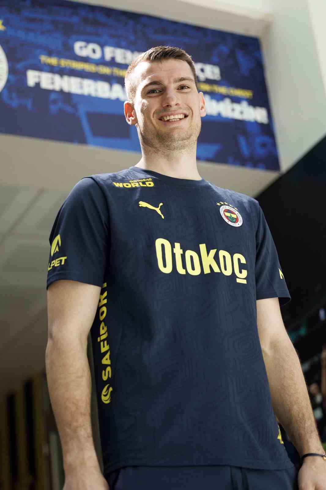 Livakovic’in yeni adresi Dinamo Zagreb oldu