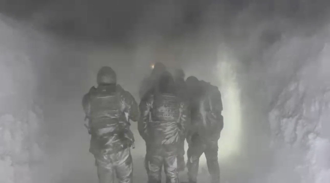 Ağrı’da tipide mahsur kalan vatandaşlar için ekipler seferber oldu