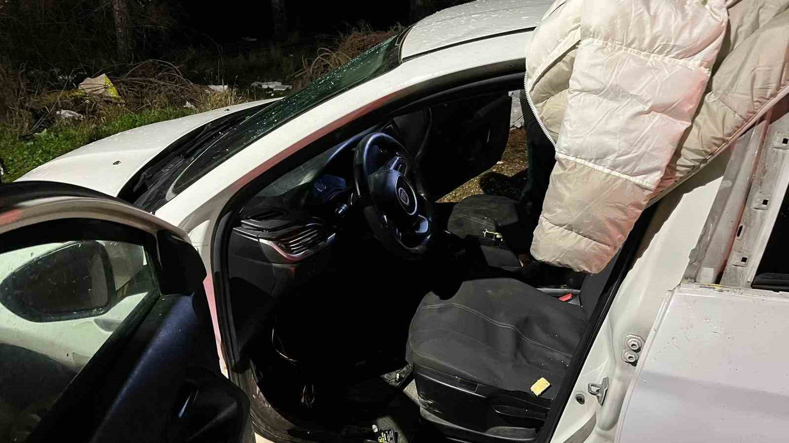 Gönen’de park halindeki araçta patlama: 2 yaralı