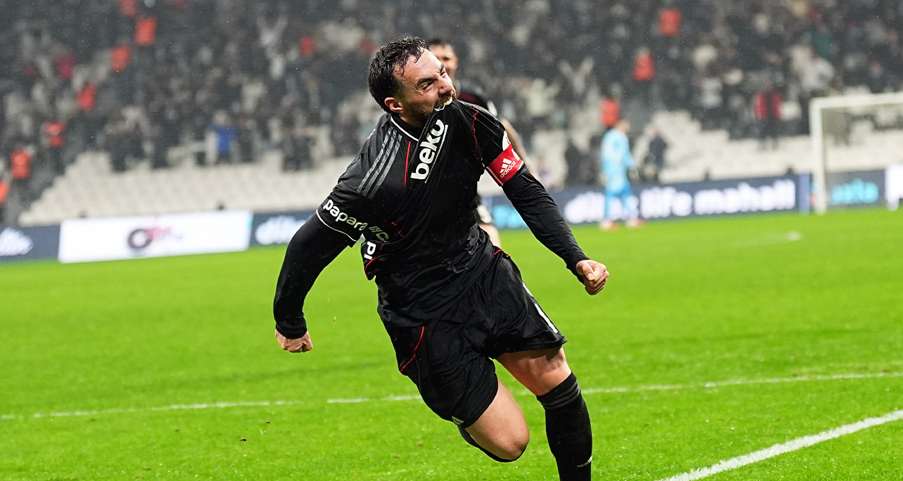 Orkun Kökçü gollerine devam ediyor