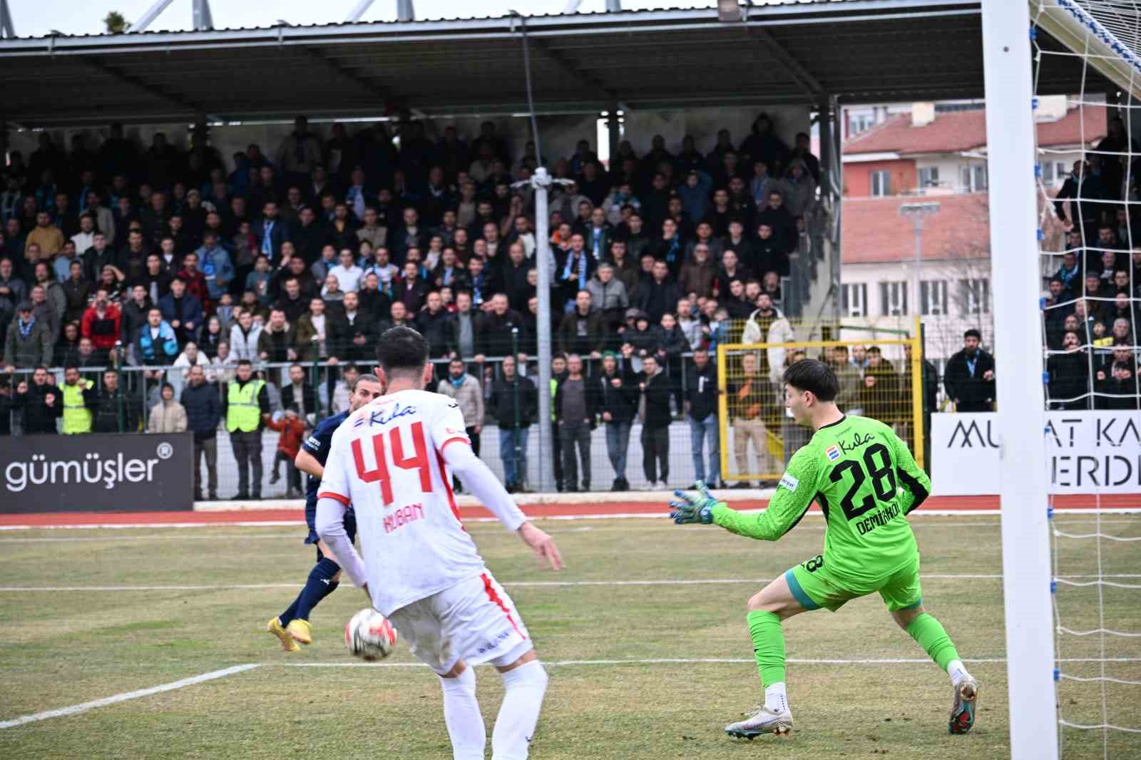 Kütahyaspor, Balıkesirspor’u 2-1 mağlup etti