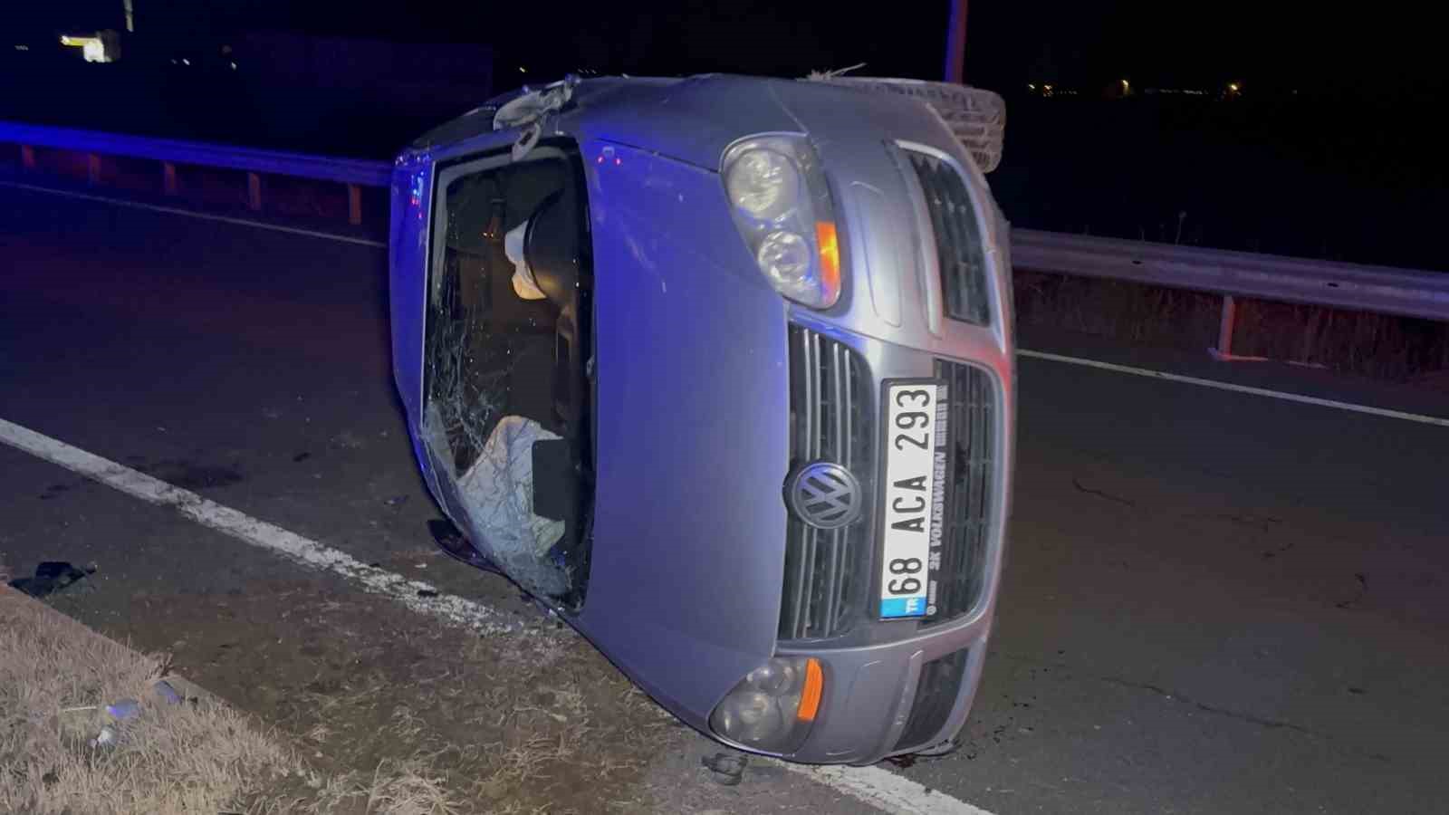 Aksaray’da otomobil devrildi: 2 yaralı