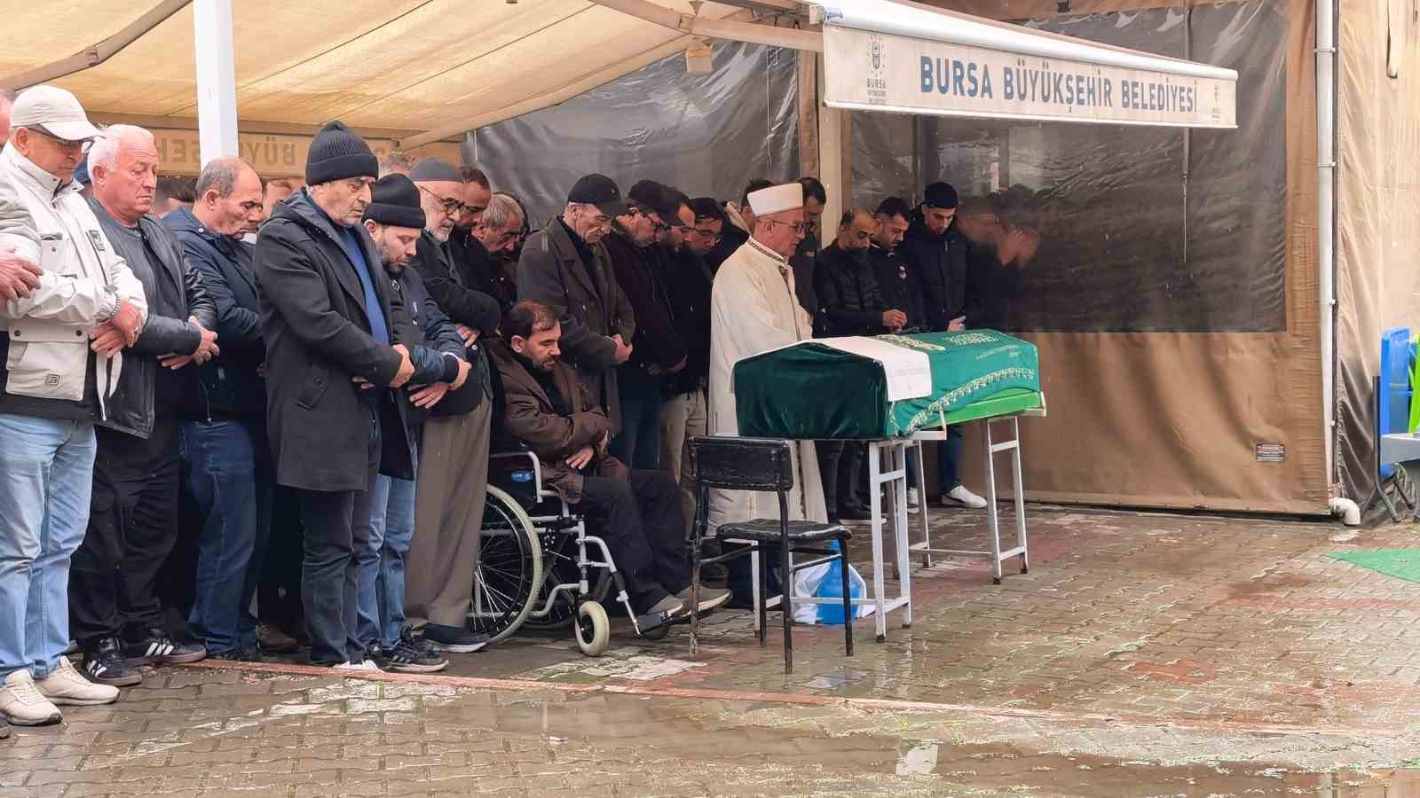 Bursa’da damadı tarafından öldürülen kayınpeder son yolculuğuna uğurlandı