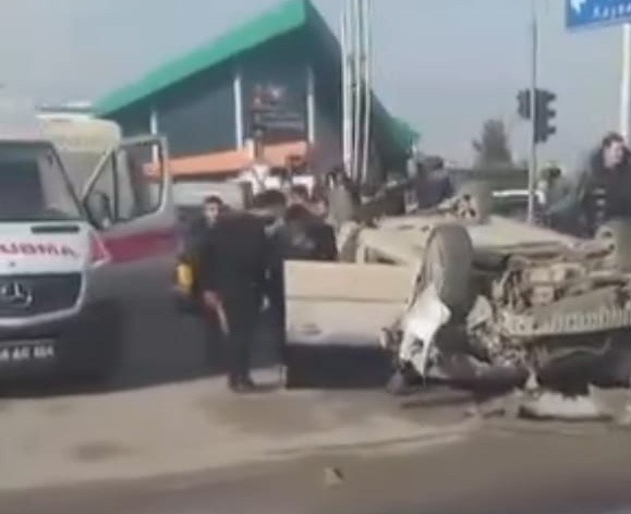 Malatya’da iki otomobil çarpıştı: 5 yaralı