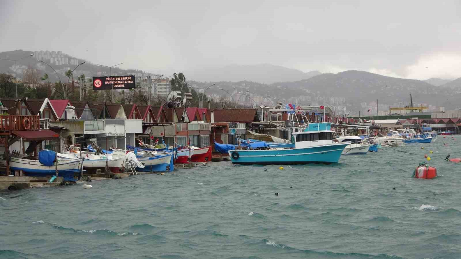 Doğu Karadeniz’de fırtına