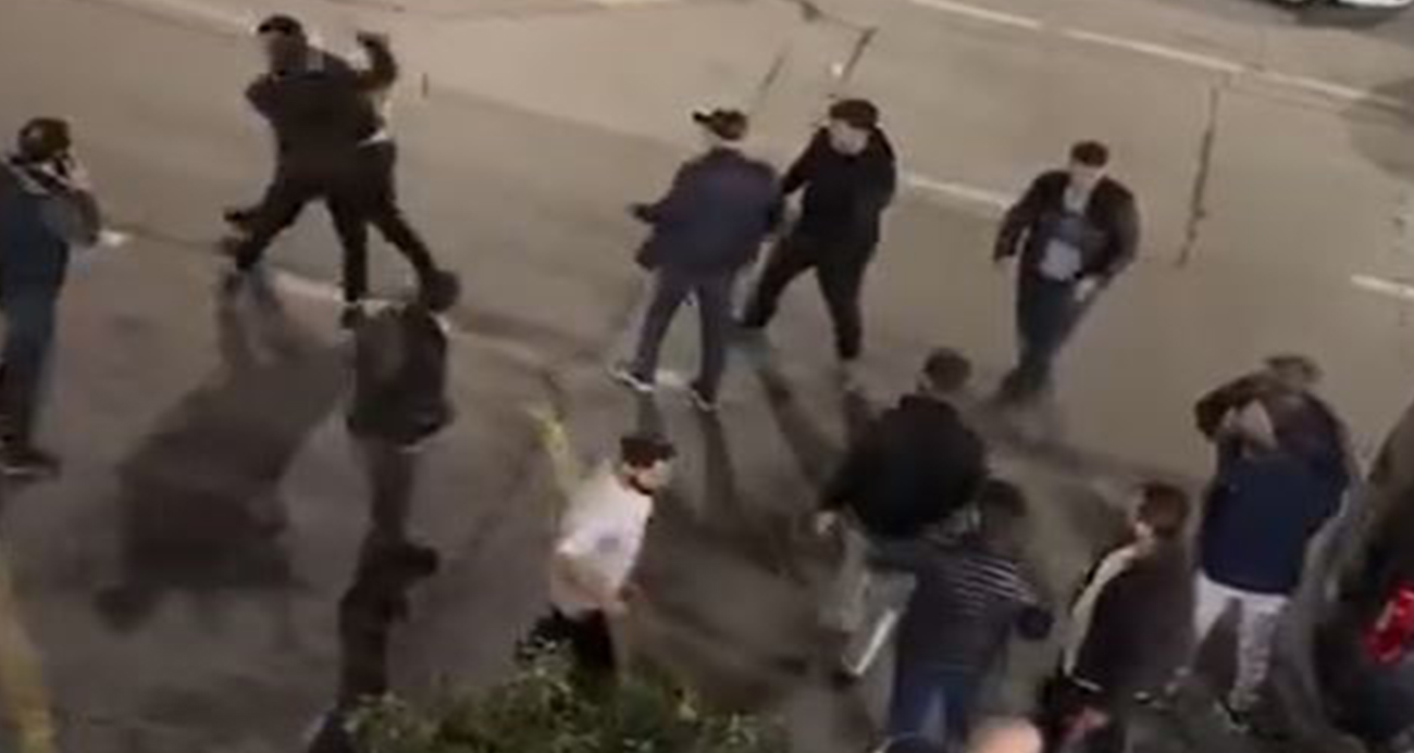 Beylikdüzü’nde tekme tokat kavga kameraya yansıdı